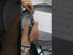 LUZ SOLAR DE ALUMÍNIO 235LM/W PARA PÁTIO, USADA EM RUAS.