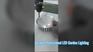 Lâmpada LED para jardim 53W 4000K à prova d'água IP66 usada em áreas residenciais.