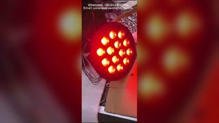 Holofote LED RGW 80W com cor e interruptor usado em parques.