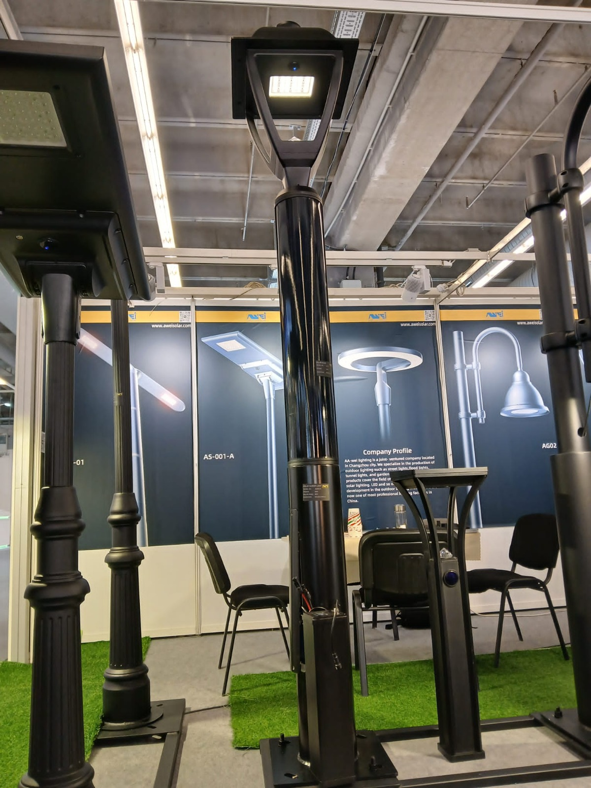 Últimos blogs da empresa sobre Módulo Solar cilíndrico de vidro temperado lançado oficialmente.