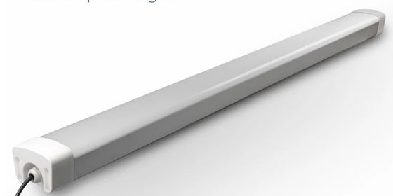 Luz impermeável AC85 do sarrafo do diodo emissor de luz do supermercado - tensão de entrada 265V 0,9 PF